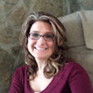 Meet your Posher, Leeann